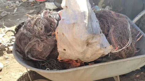 La policía secuestró 75 kilos de cobre presuntamente obtenido por robo de cables