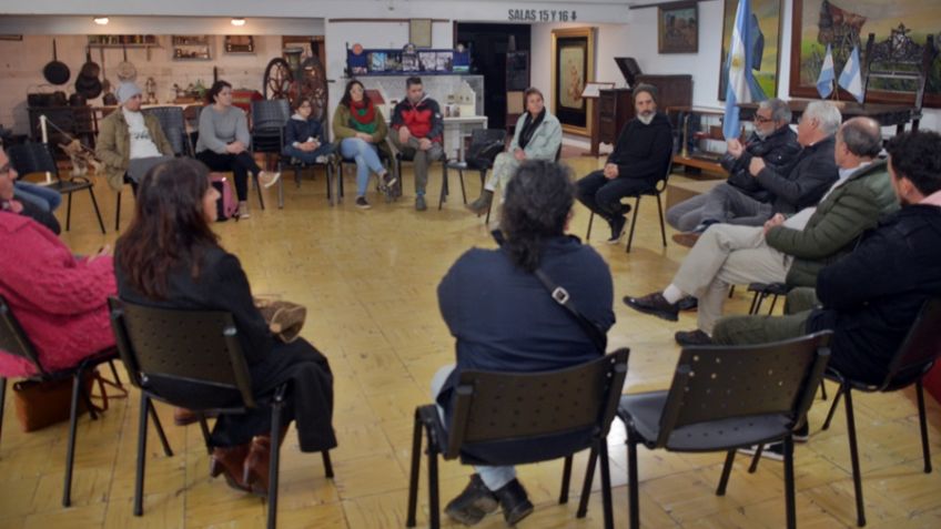 Municipal and Apymet producers of knives unite the common workspace