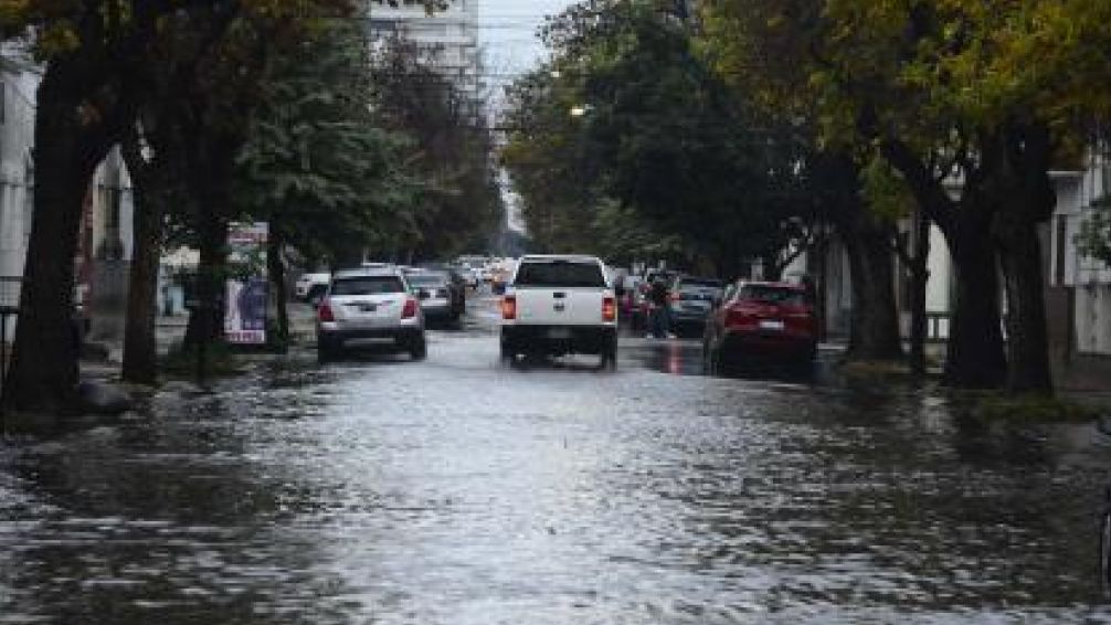 Alertas amarillas por tormentas fuertes en diez provincias 