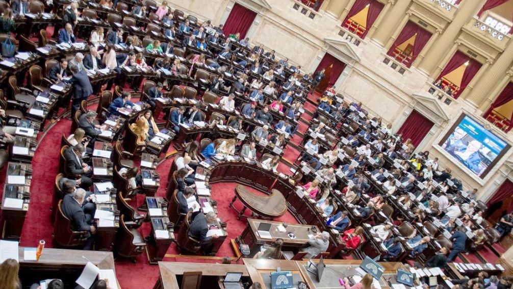 La Cámara de Diputados se alista para el debate de la ley ómnibus