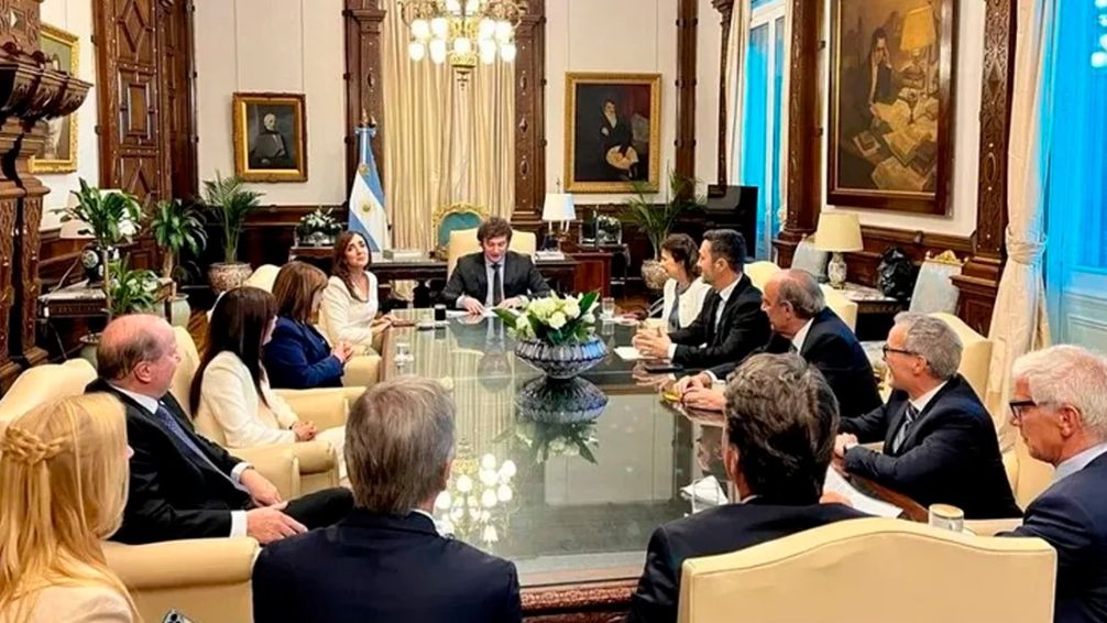 Milei encabezó una reunión del Gabinete con foco en el debate de leyes en el Congreso