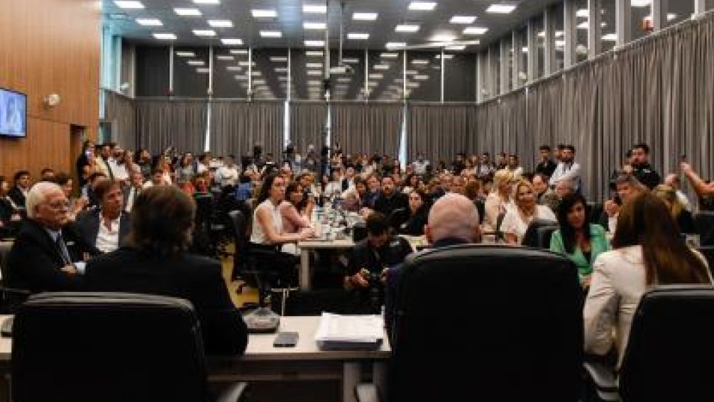 Diputados retoma el debate de la Ley Ómnibus
