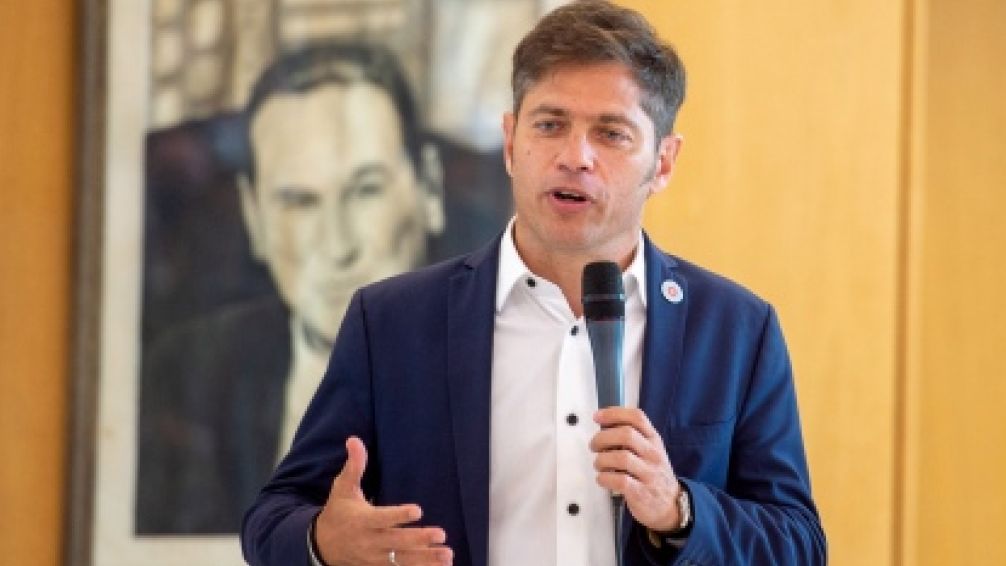 Kicillof se dirigió a Miramar y se reunió con intendente 