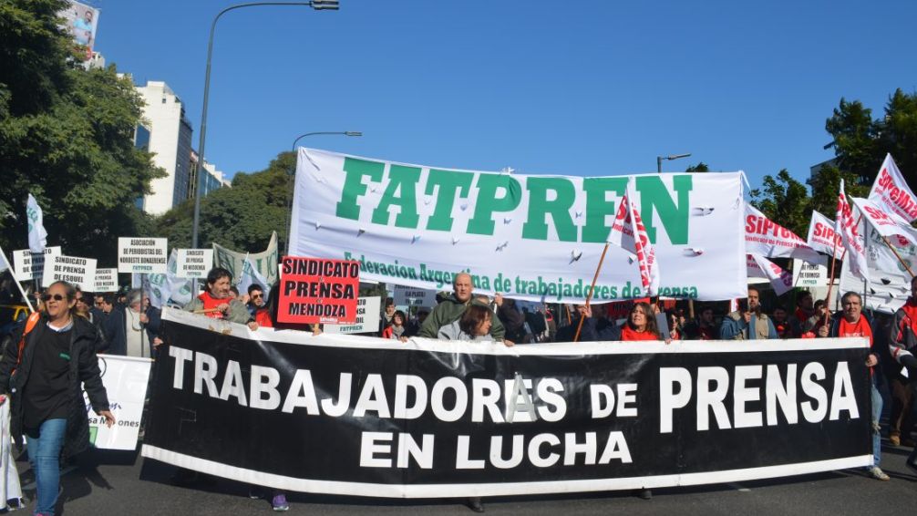 Trabajadores de Prensa presentan amparo contra el DNU de Milei 