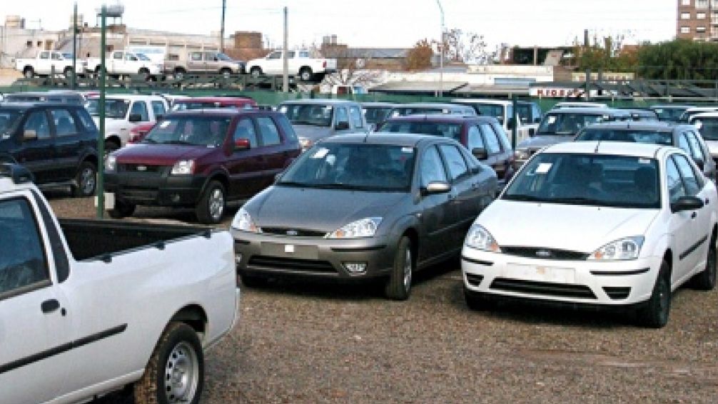 La venta de autos usados subió 5,6% pero se paralizó en diciembre