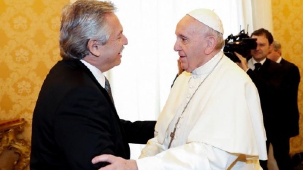 El papa Francisco recibió a Alberto Fernández y a su hijo