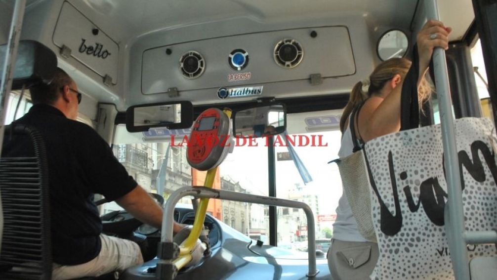 Bilbao afirmó que el Municipio "debe garantizar los recursos" para el transporte público