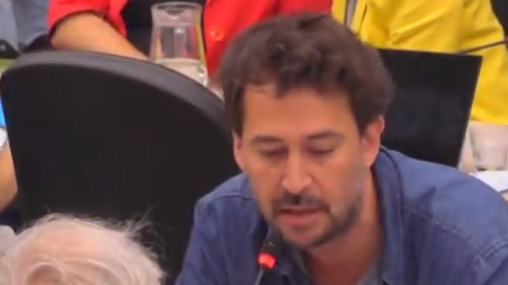 Director de "Argentina 1985" defendió en Diputados la Ley de Cine para financiar el sector