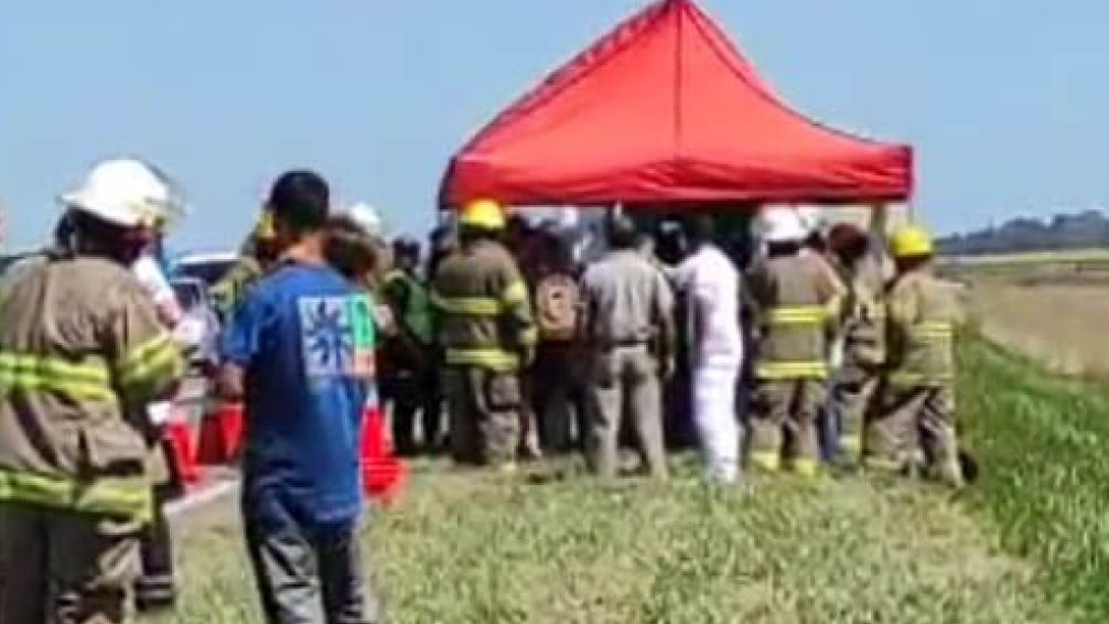 Un muerto tras choque de 2 camionetas y micro en Ruta 226