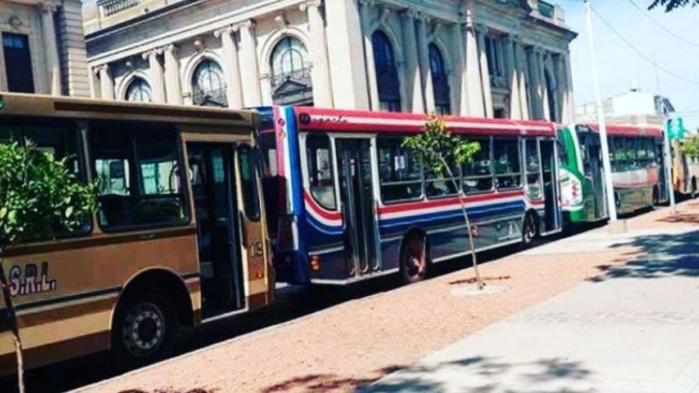 24 E: No habrá Transporte Urbano de Pasajeros desde las 19hs