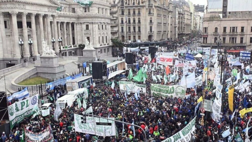 El Gobierno de Milei enfrenta su primer paro encabezado por la CGT
