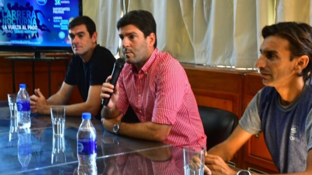 En Ayacucho presentaron la segunda edición de la carrera nocturna "La vuelta al pago"