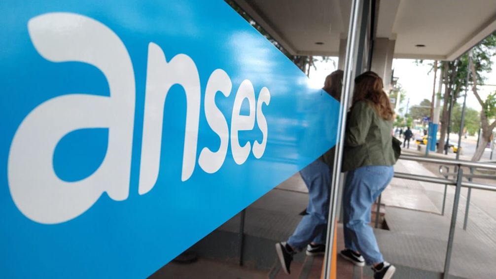 Anses advirtió por posibles estafas telefónicas y virtuales