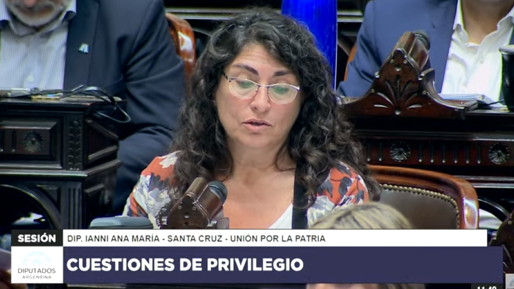 Echaron a un sujeto que insultó a los diputados: "chorros, planeros, coimeros"
