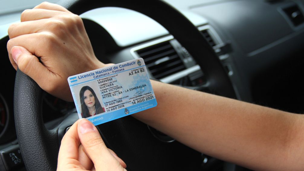 Mañana se podrán retirar las licencias de conducir tramitadas entre el 15 y 18 de enero
