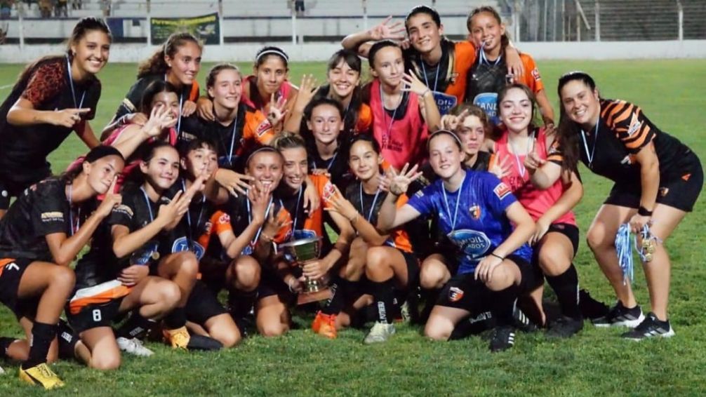 El Potrero se coronó en sub 14