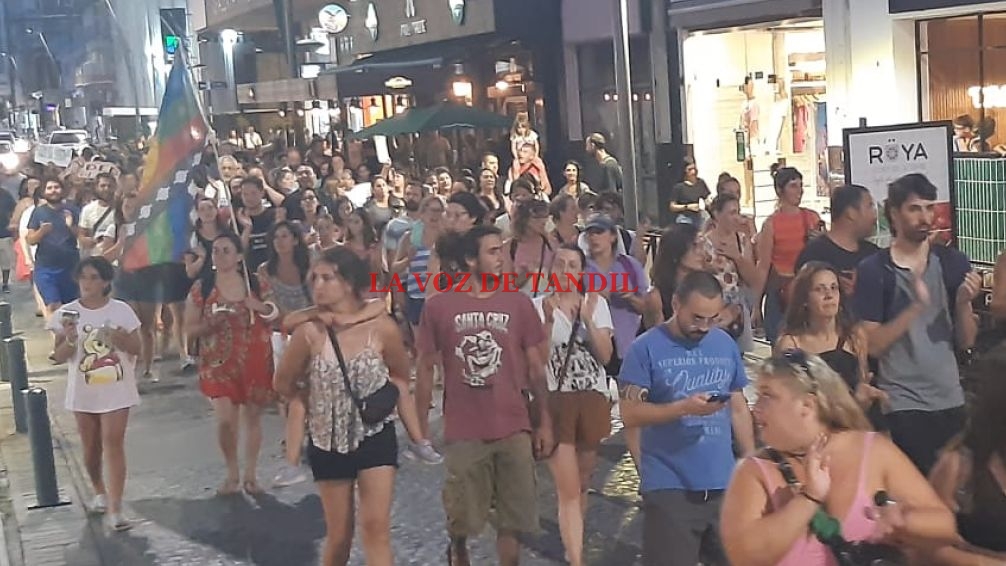 Pese a la aprobación en general, la asamblea "Tandil Resiste" se reunirá todos los miércoles 