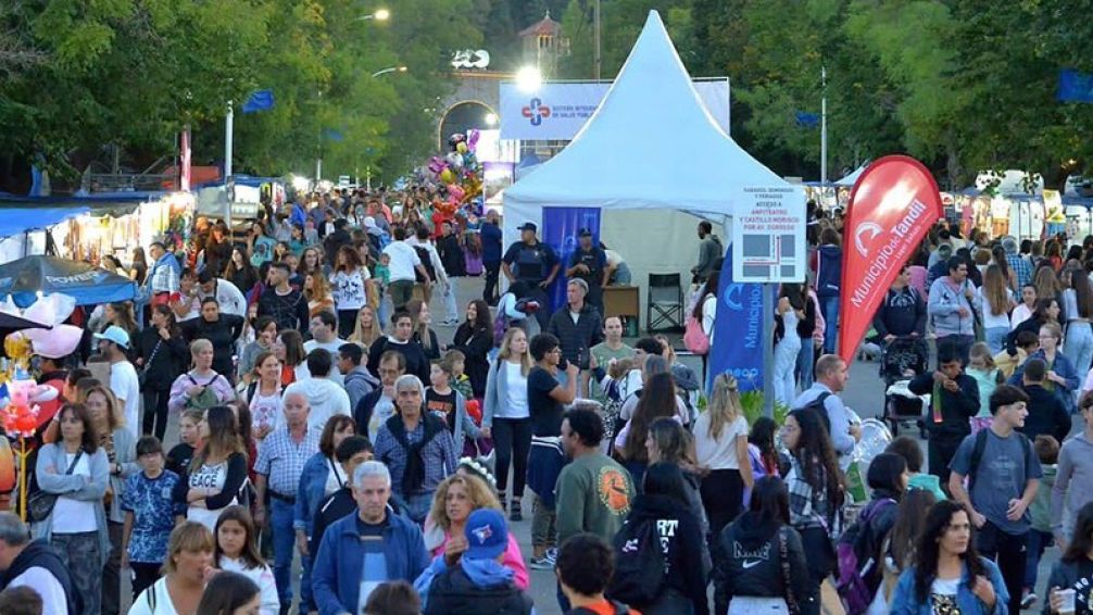 Convocatoria a Inscripción para la Feria de Semana Santa de Artesanos y Manualistas