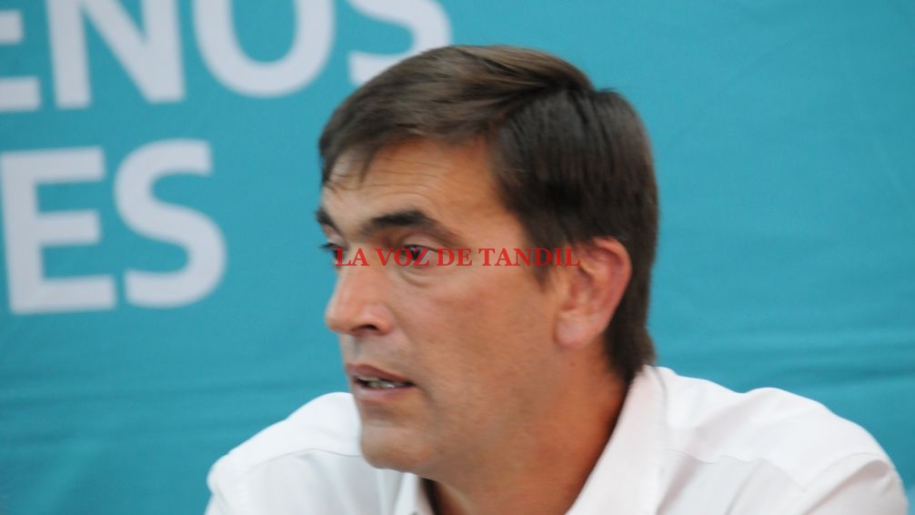 Iparraguirre: "no hay nada que festejar, lo que se viene no es bueno"
