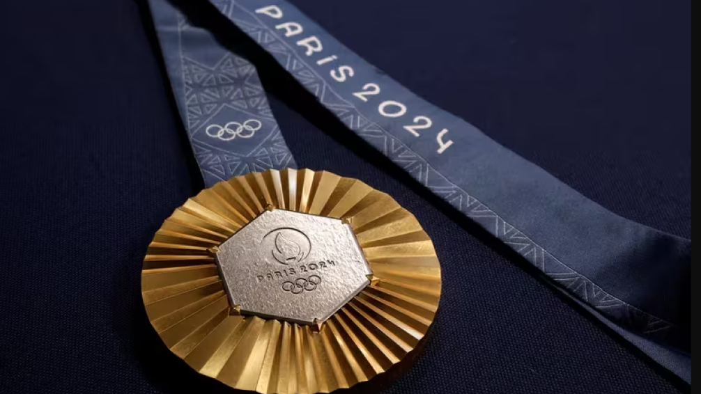 Las medallas de los Juegos de París tendrán hierro original de la Torre Eiffel