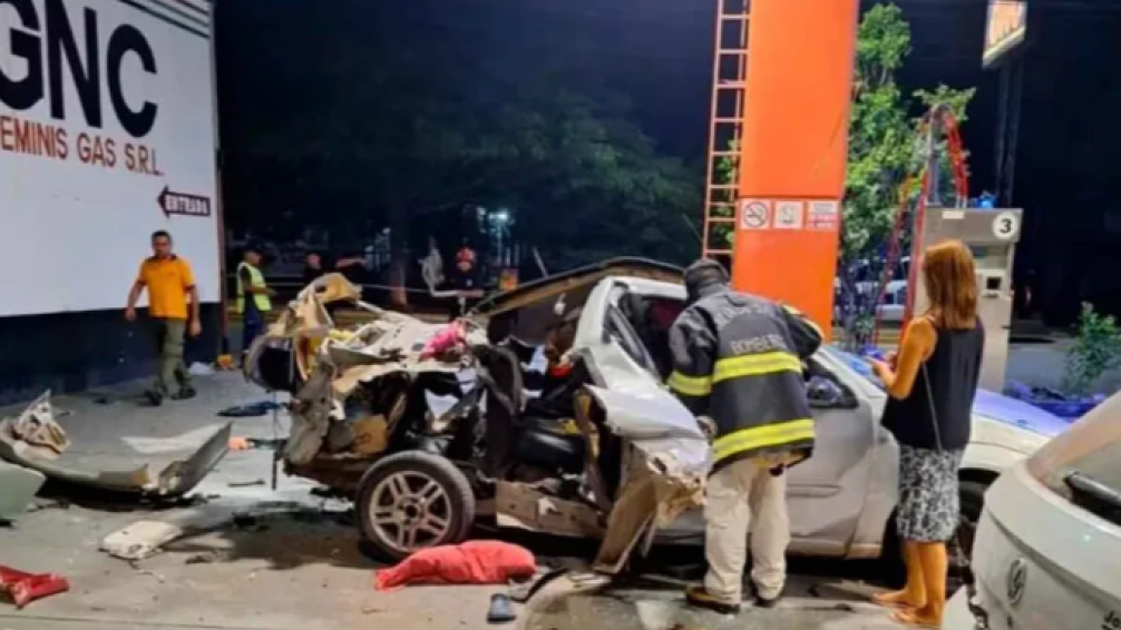 Trasladaba cocaína en el tubo de GNC y le explotó el auto: una policía detenida 