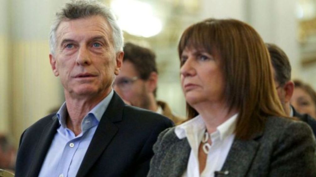 Bullrich tomó distancia de Macri y dijo que "al cambio hay que apoyarlo sin especulaciones"