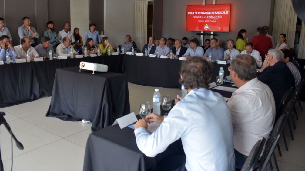 Intendentes radicales se reunieron en Tandil y abordaron varios temas que preocupan