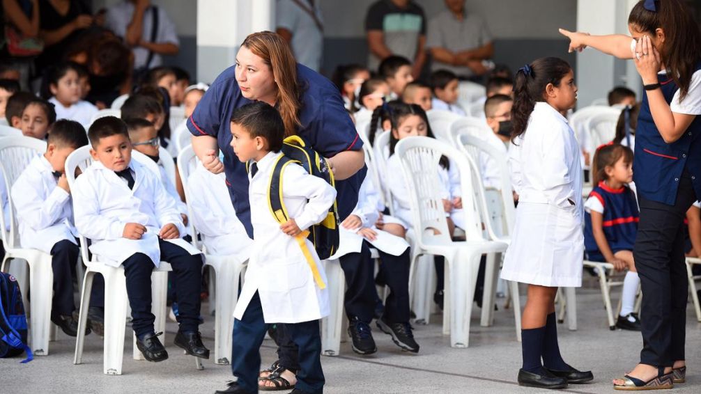 El Gobierno convocó a los gremios y ministros para la paritaria nacional docente
