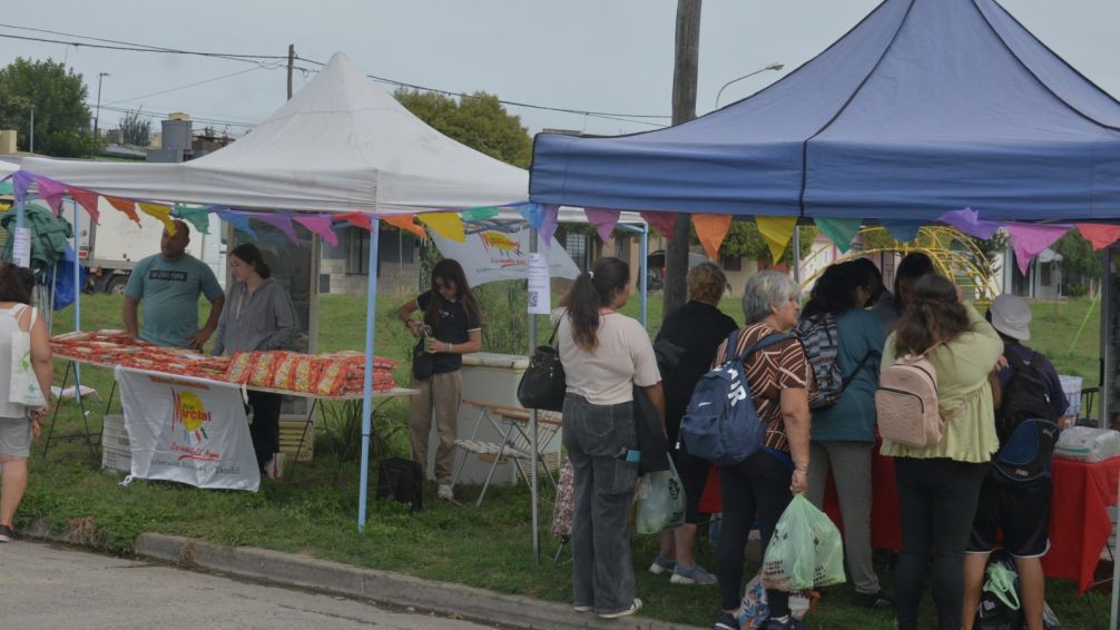Se desarrolló una nueva edición del Mercado Alimenticio Barrial
