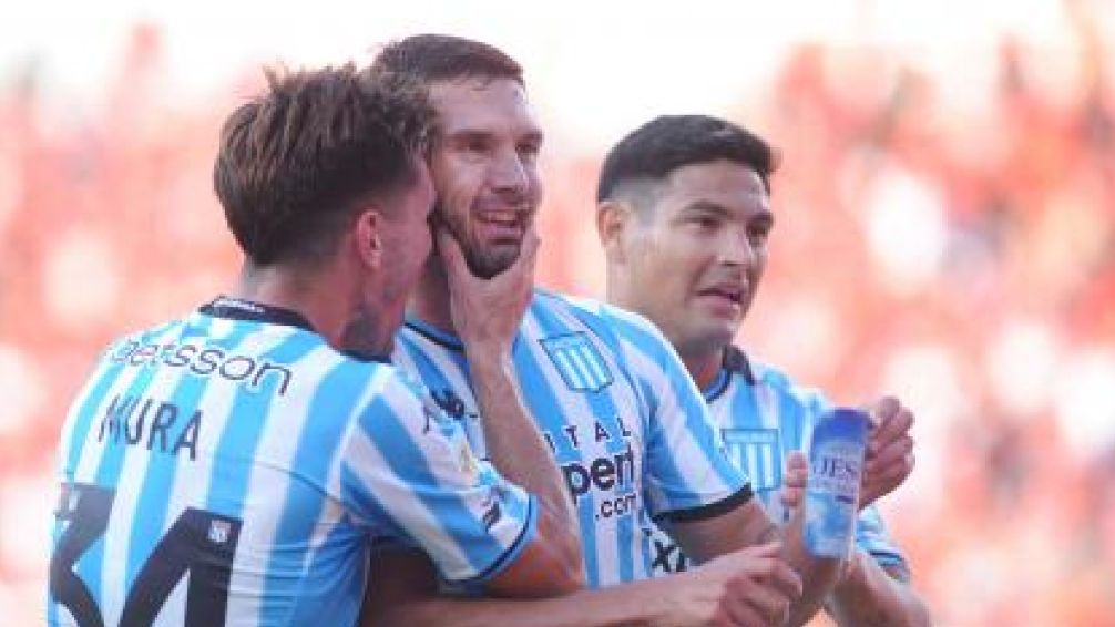 Racing festejó en el clásico de Avellaneda tras superar a Independiente