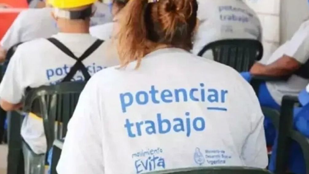 El Gobierno reemplaza el Potenciar Trabajo por dos planes