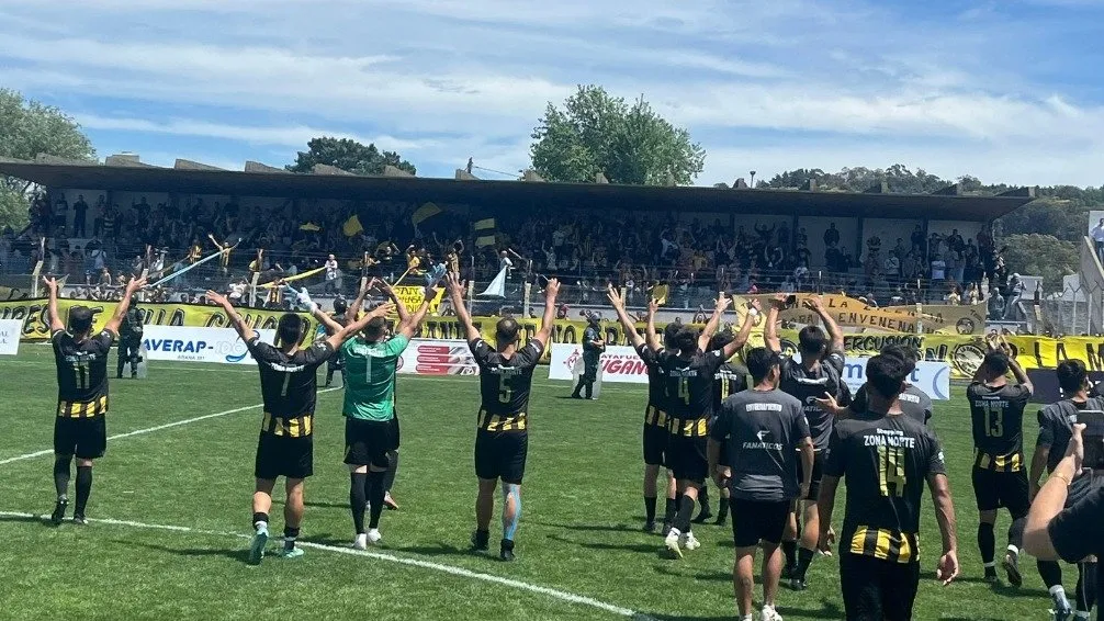 Santamarina dio otro paso firme para instalarse en la semifinal