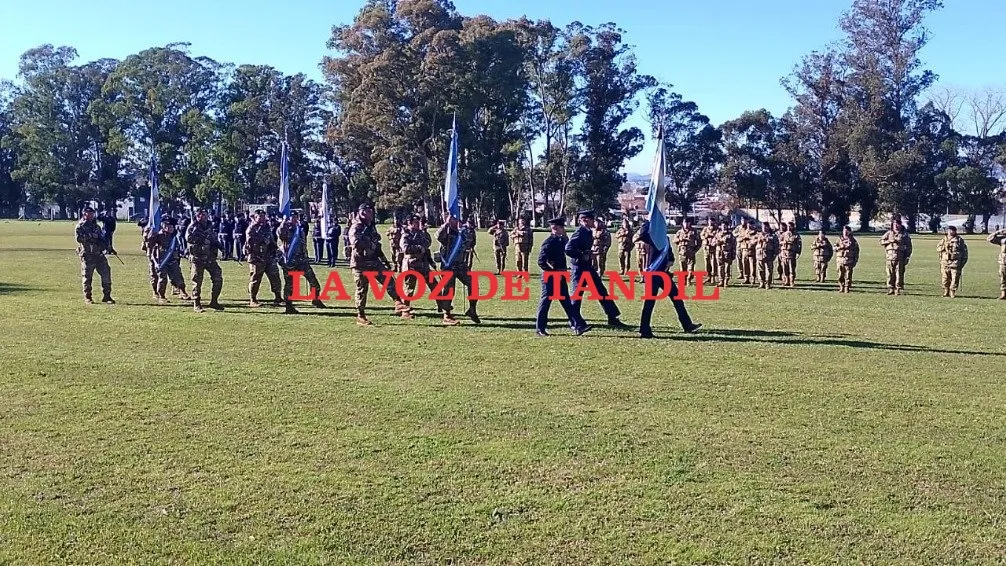 Soldados de la Fuerza Aérea y del Ejercito realizaron el Juramento de Fidelidad a la Bandera