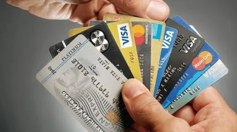Comienzan a bajar el costo de refinanciación de las tarjetas de crédito